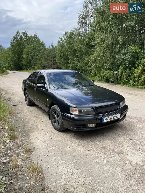 Nissan Maxima 2000