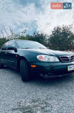 Nissan Maxima  2002