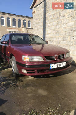 Nissan Maxima  1996
