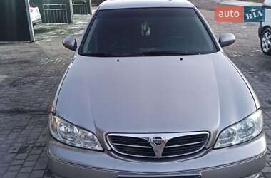 Nissan Maxima  2002