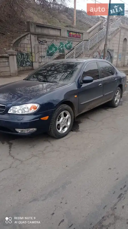 Nissan Maxima 2000