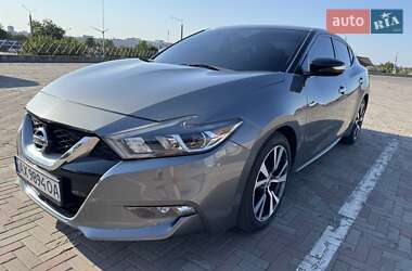 Nissan Maxima  2017