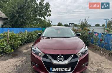 Nissan Maxima  2017
