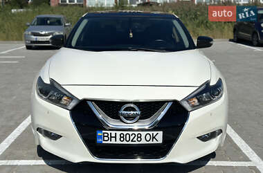 Nissan Maxima  2017