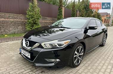 Nissan Maxima  2017