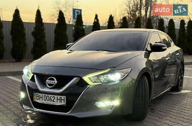 Nissan Maxima  2017