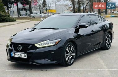 Nissan Maxima  2019
