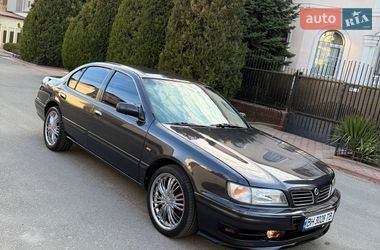 Nissan Maxima 1995