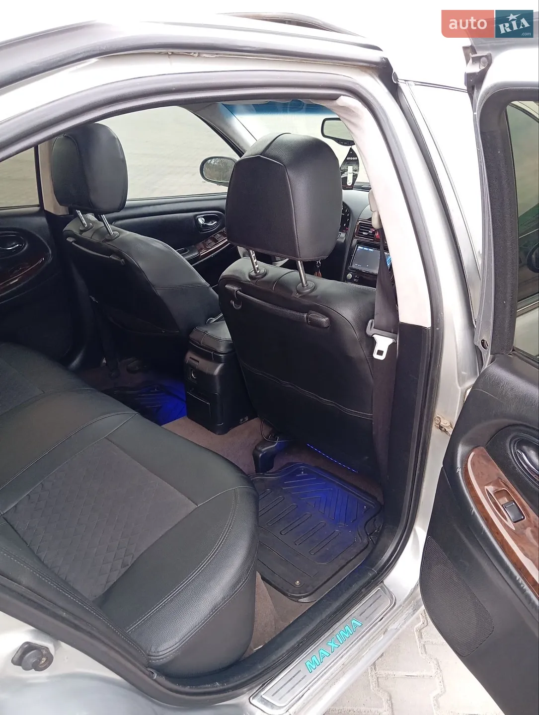 Nissan Maxima 2001 VIN JN1CAUA33U0063798 фото оголошення 6 з 10