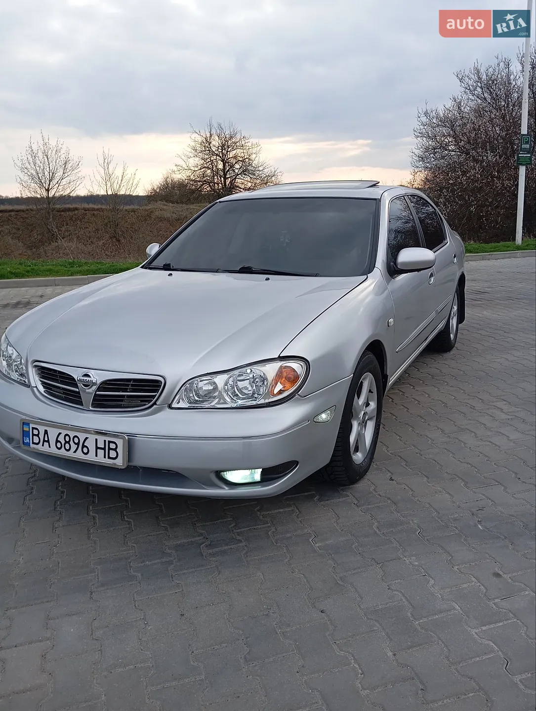 Nissan Maxima 2001 VIN JN1CAUA33U0063798 фото оголошення 2 з 10