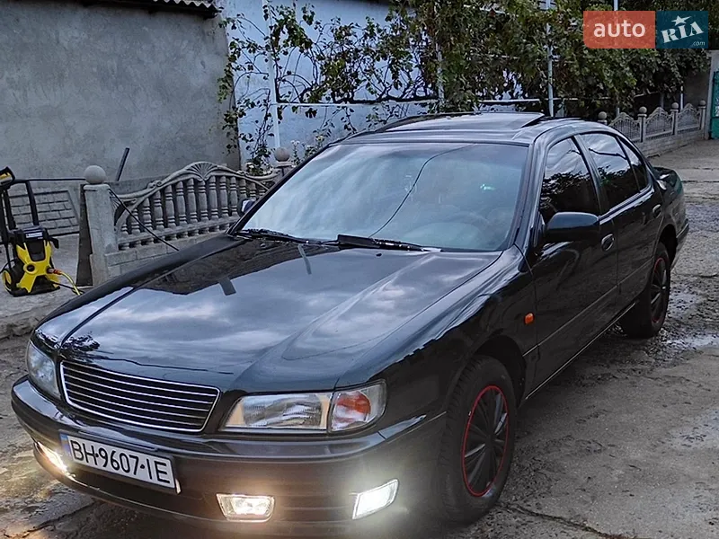 Nissan Maxima 1995