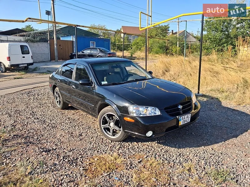 Nissan Maxima 2000