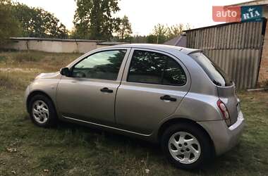 Nissan Micra  2004