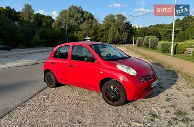 Nissan Micra  2004
