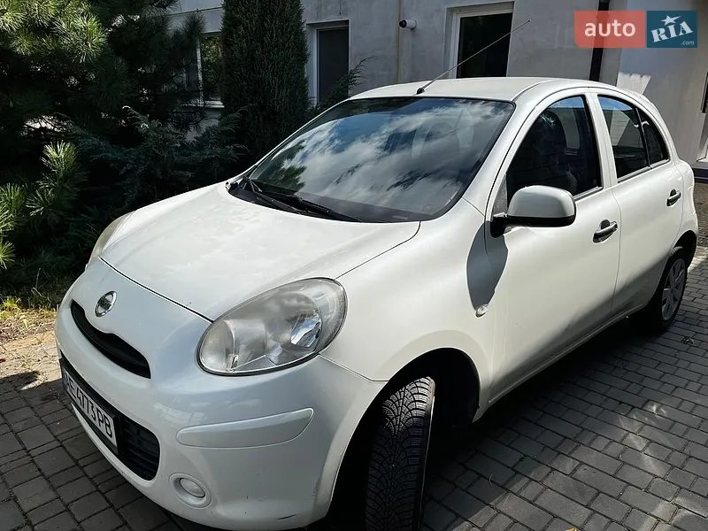 Nissan Micra 2015