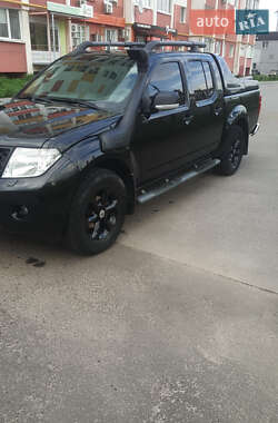 Nissan Navara  2010