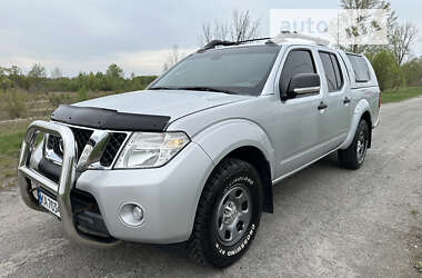 Nissan Navara  2010