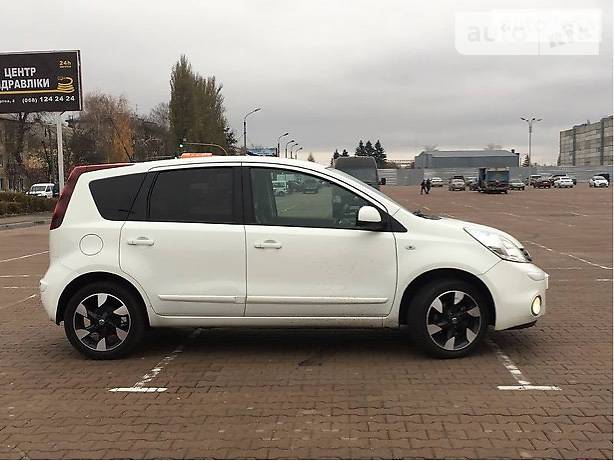 Nissan Note 2013 года