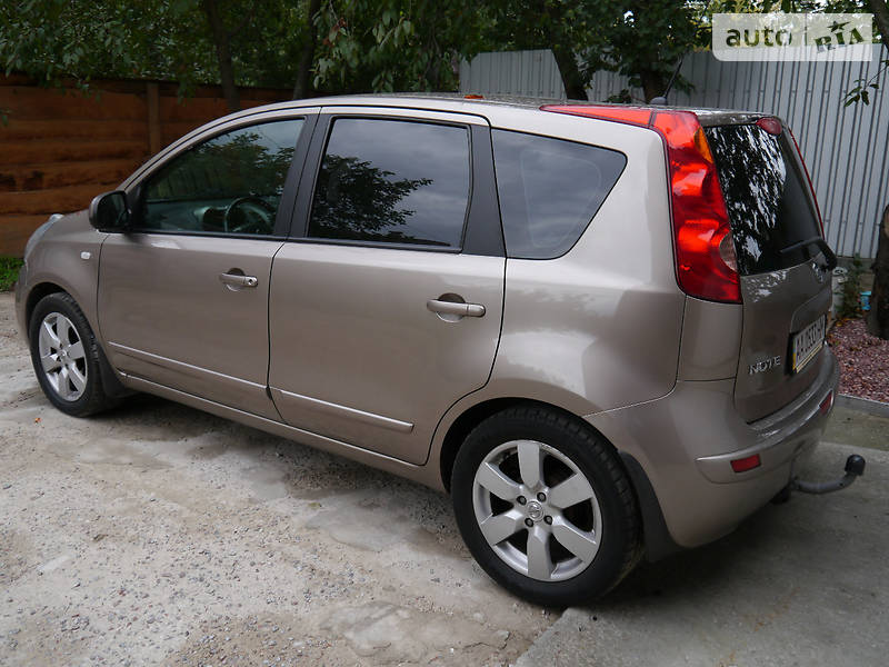 Nissan Note 2008 года
