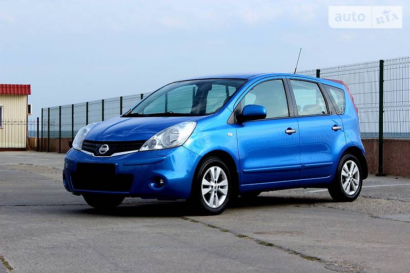 Nissan Note 2012 года
