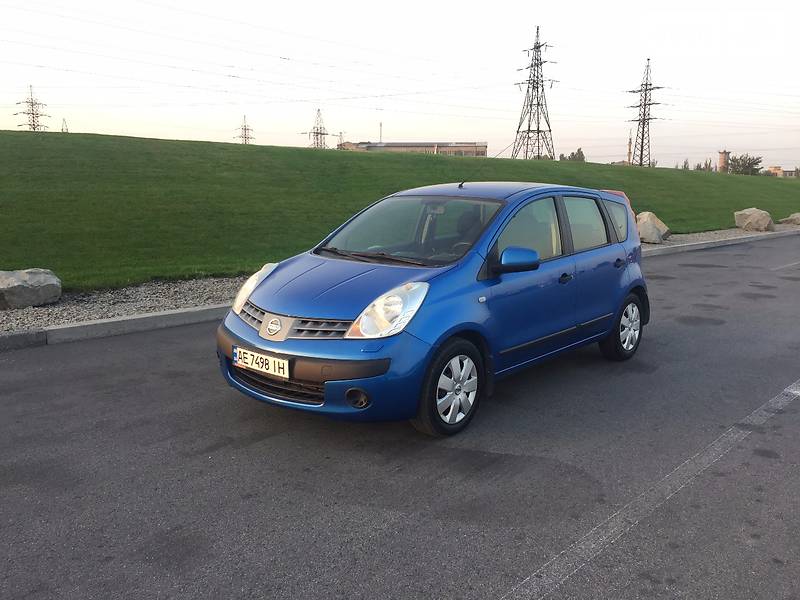 Nissan Note 2008 года