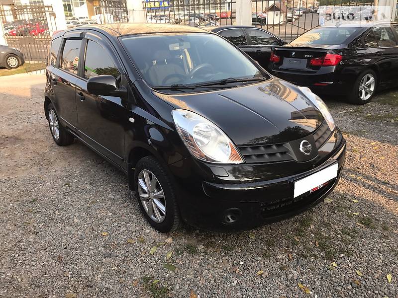Nissan Note 2008 года