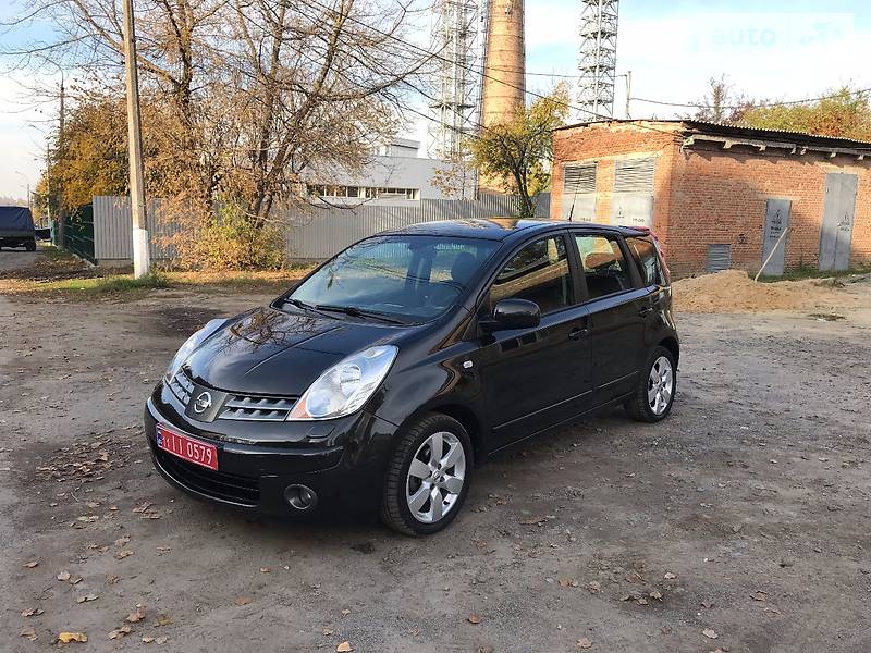 Nissan Note 2008 года
