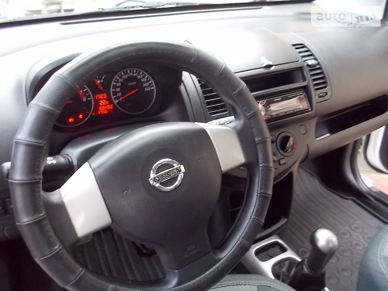 Nissan Note 2012 года