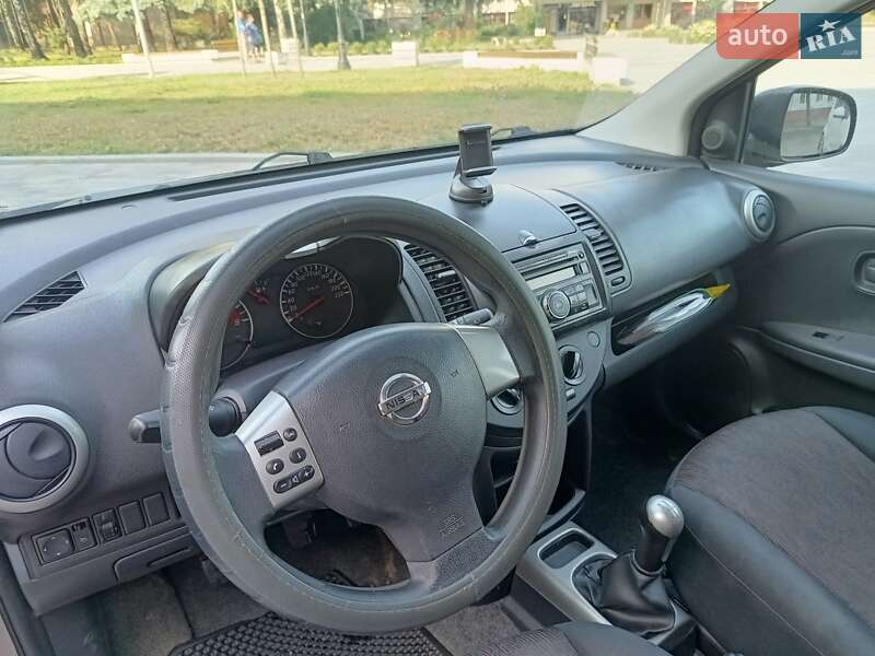 Хэтчбек Nissan Note 2010 в Житомире