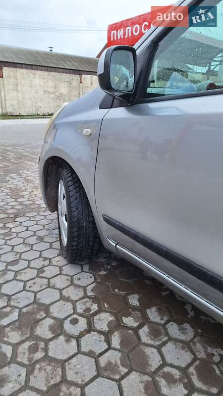 Хэтчбек Nissan Note 2007 в Тернополе