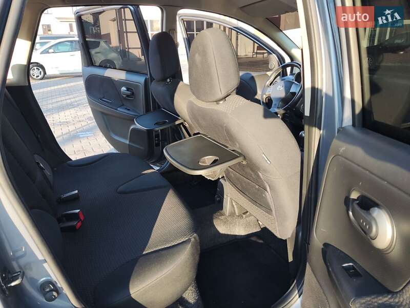 Хэтчбек Nissan Note 2008 в Могилев-Подольске