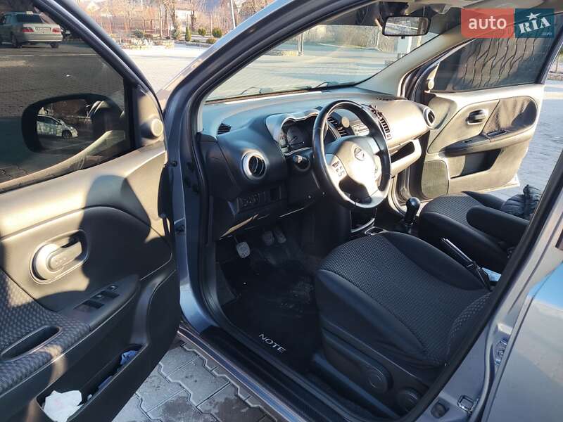 Хэтчбек Nissan Note 2008 в Могилев-Подольске