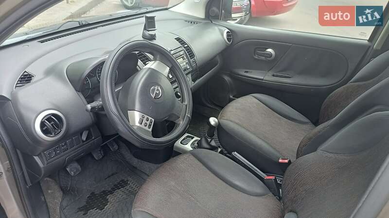 Хэтчбек Nissan Note 2010 в Житомире