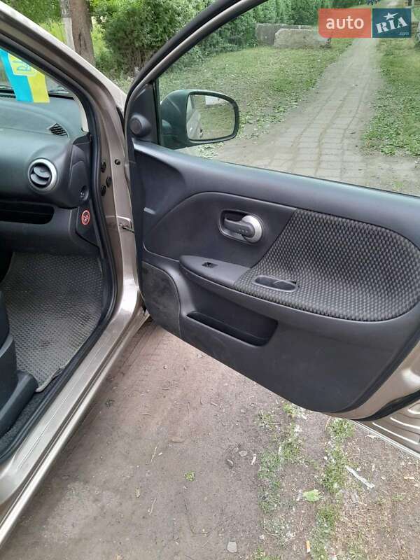 Хэтчбек Nissan Note 2006 в Харькове