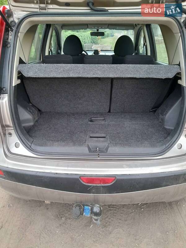 Хэтчбек Nissan Note 2006 в Харькове