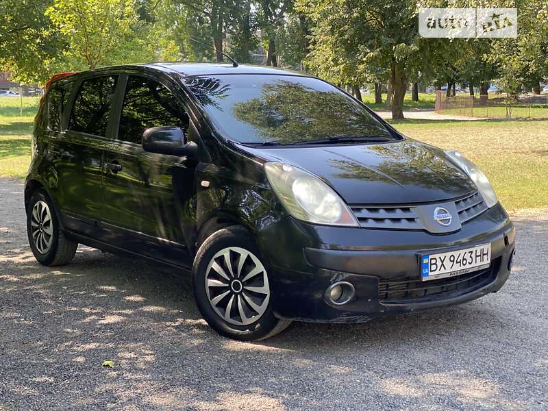 Nissan Note 2006 року в Хмельницьку