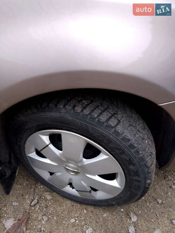 Хэтчбек Nissan Note 2013 в Умани