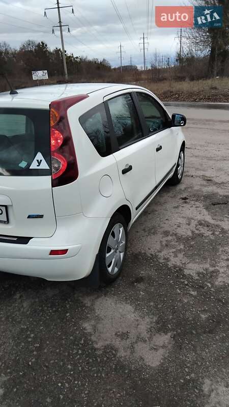 Хетчбек Nissan Note 2011 в Полтаві