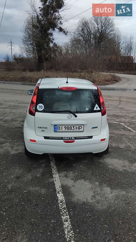 Хетчбек Nissan Note 2011 в Полтаві