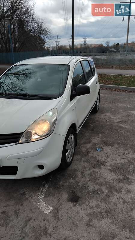 Хетчбек Nissan Note 2011 в Полтаві