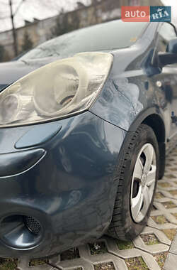 Хэтчбек Nissan Note 2012 в Ивано-Франковске