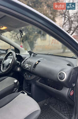 Хэтчбек Nissan Note 2012 в Ивано-Франковске