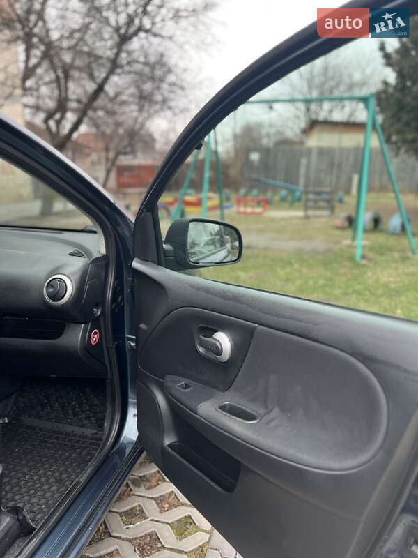 Хэтчбек Nissan Note 2012 в Ивано-Франковске