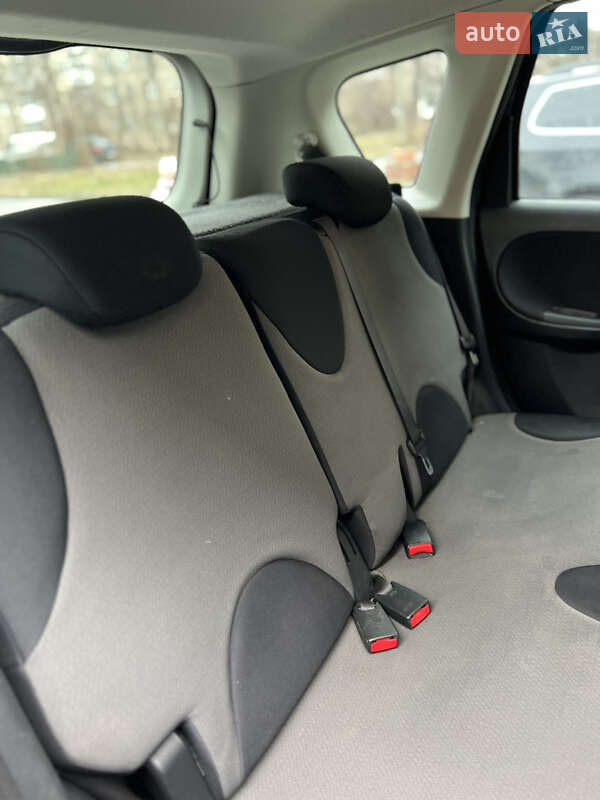 Хэтчбек Nissan Note 2012 в Ивано-Франковске