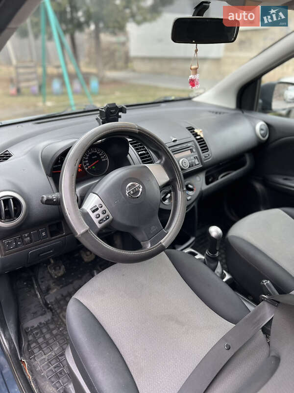 Хэтчбек Nissan Note 2012 в Ивано-Франковске