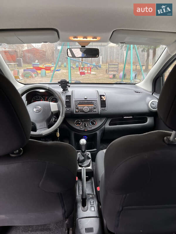 Хэтчбек Nissan Note 2012 в Ивано-Франковске