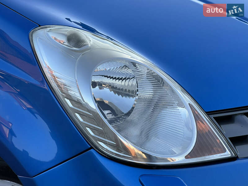 Хетчбек Nissan Note 2007 в Одесі