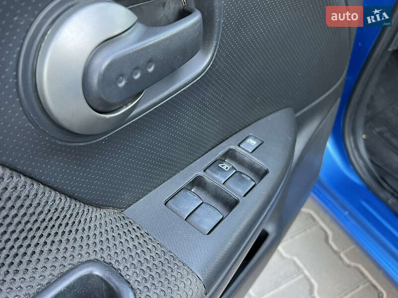 Хетчбек Nissan Note 2007 в Одесі