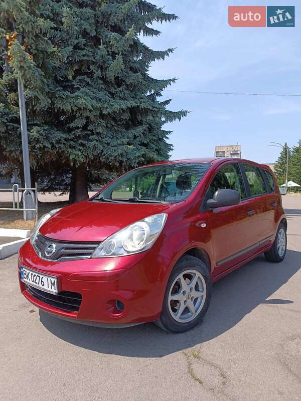 Легковые Nissan Note