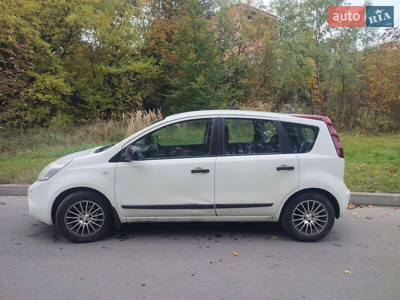 Хетчбек Nissan Note 2009 в Львові фото 6 Хетчбек Nissan Note 2009 в Львові